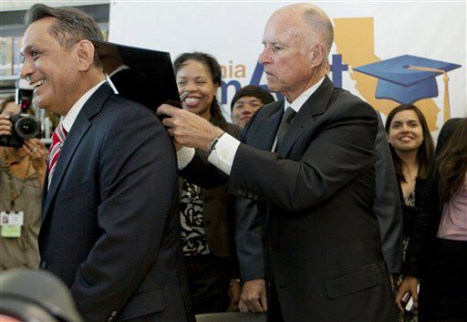 California Panel OKs College Aid to Illegal Immigrants in Dream Act