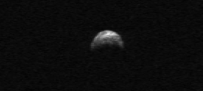 Giant Asteroid Headed Toward Fly-by of Earth