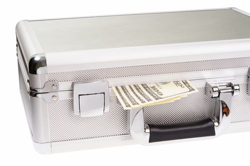 Cafe Customer Leaves $1M Stuffed in Suitcase