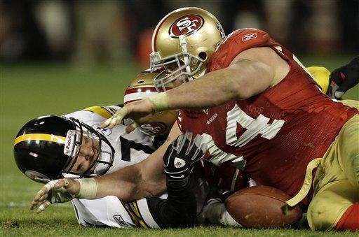 Former Players Sue NFL Over Brain Injuries