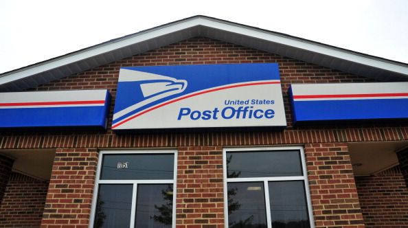 USPS Has Dismal Holiday, Loses $3.3B in Quarter