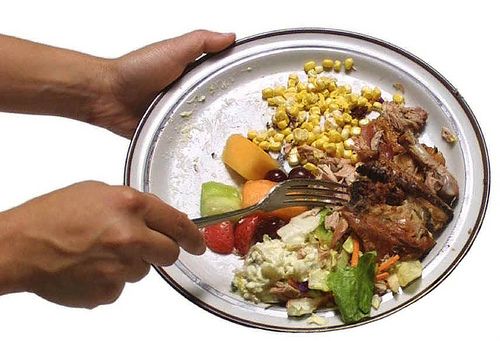 Families Waste Up to $2K Per Year on Uneaten Food