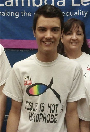 Student Sues to Wear 'Jesus No Homophobe' Shirt