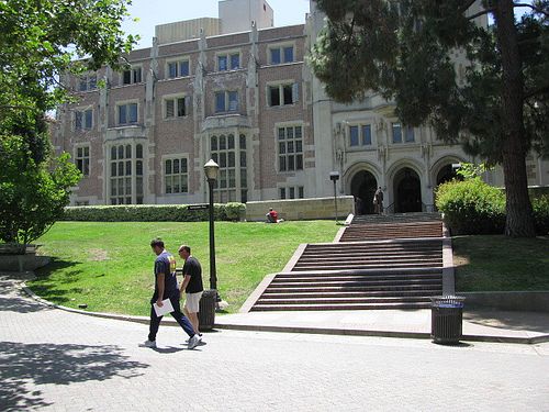 UCLA Congratulates 900 Applicants ... by Mistake