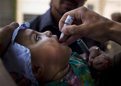 Taliban Bans Polio Vaccines Until US Drone Strikes End