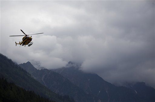Missing Climbers Found Alive After Avalanche