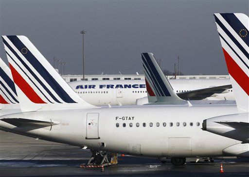 Air France Crew to Fliers: Could You Chip in for Gas?