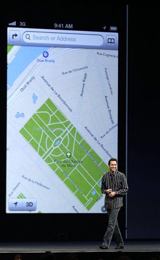 Tim Cook Apologizes for Crappy Apple Maps