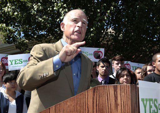 Jerry Brown Signs Bill Banning 'Gay Cures'