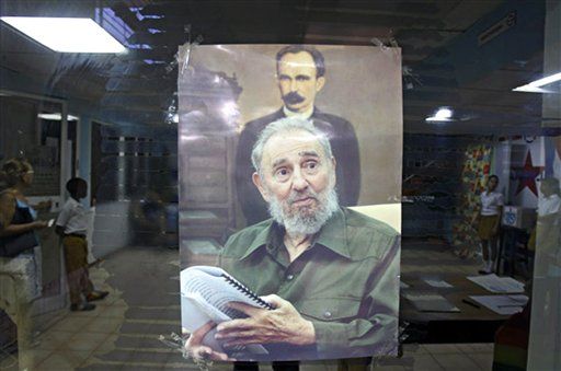 Report: Fidel Castro Appears in Public