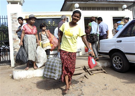 With Eye on Obama Visit, Burma Frees 452 Prisoners
