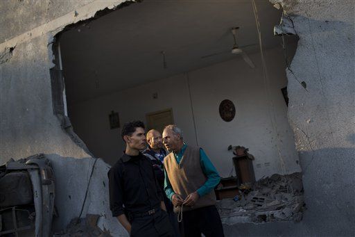 Clinton Bound for Mideast Amid Gaza Ceasefire Push
