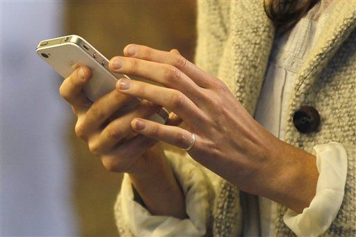 FTC Pushes Tougher Privacy Rules for Mobile Apps