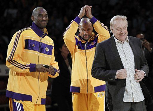 Lakers Owner Jerry Buss Dies at 79