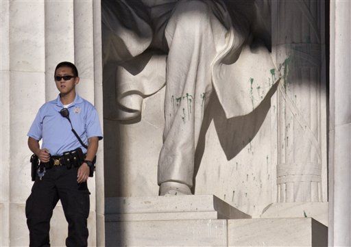 Lincoln Memorial Vandalized Overnight