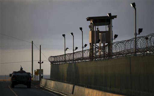 164 to Go: US Transferring 2 Gitmo Prisoners to Algeria
