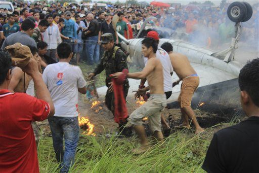 8 Killed in Bolivia Plane Crash
