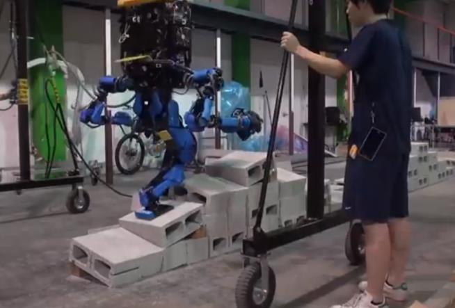 Google Robot Wins Pentagon Competition