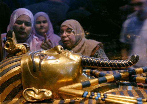 Behind King Tut's Odd Burial: Underworld God