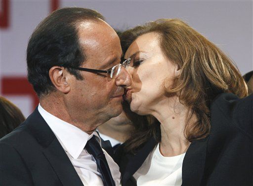 Hollande on Affair Rumors: 'These Are Difficult Moments'
