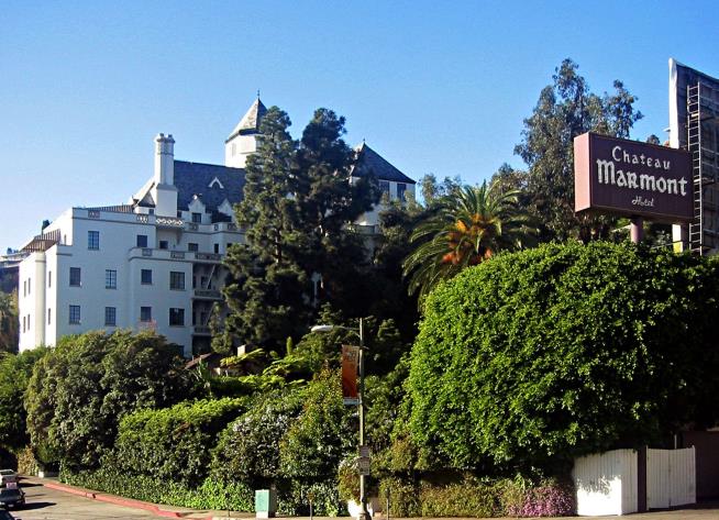 One Reason Celebs Love the Chateau Marmont