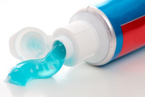 Feds Warn Airlines of Bomb Threat in Toothpaste Tubes
