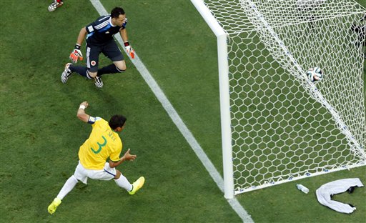 Brazil Beats Colombia 2-1 in Quarterfinals
