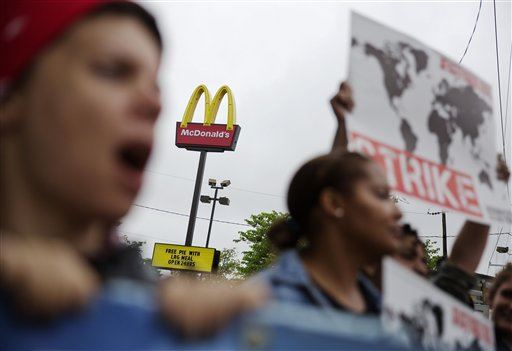 Fast Food Workers Plot New Strike, Civil Disobedience