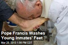 Pope Francis Washes Young Inmates&#39; Feet