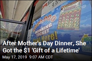She Got the Best $1 Mother&#39;s Day Gift Ever