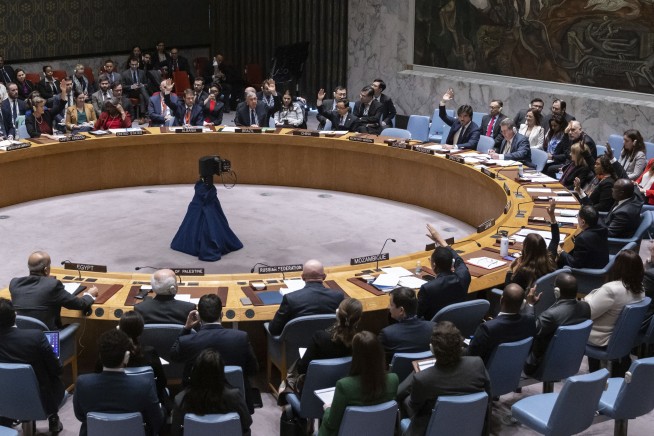 Israel-Hamas war's staggering toll reaches a grim milestone: 20,000 dead