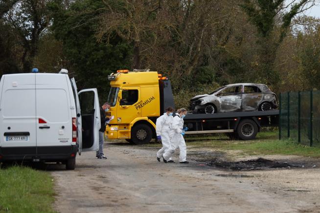 Motorist 'deliberately' hit 5 people in car ramming on French Atlantic island