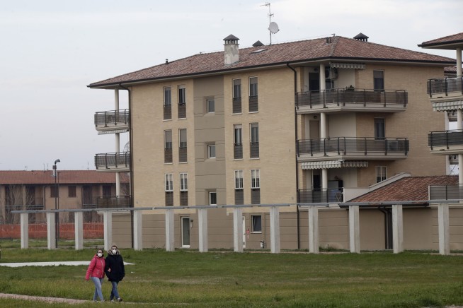 Italy cancels Venice Carnival in bid to halt spread of virus