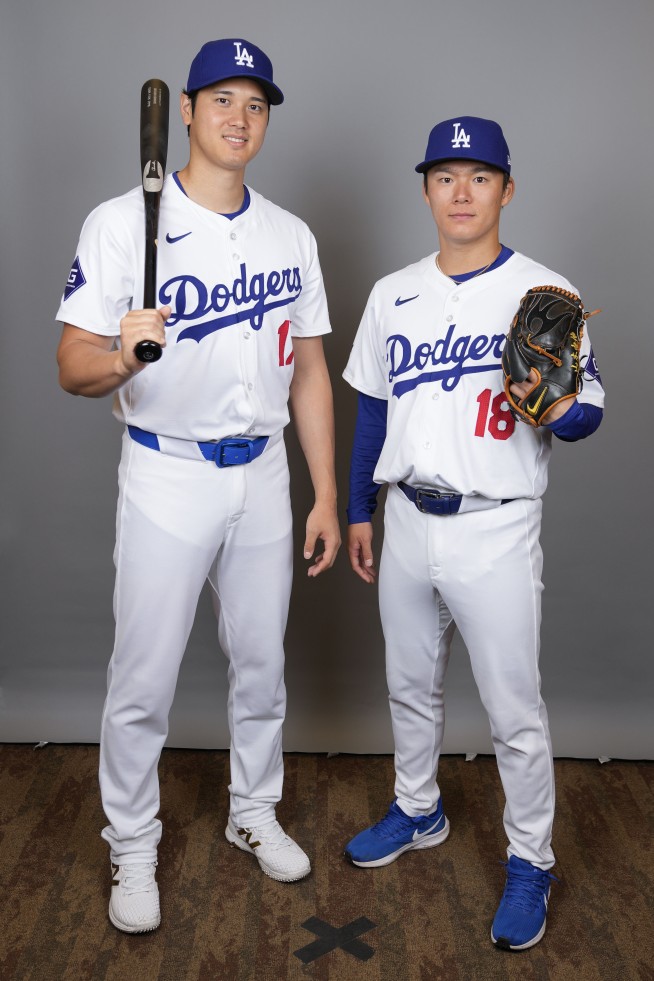 MLB players miffed at sport's new see-through pants, relaying concerns to league