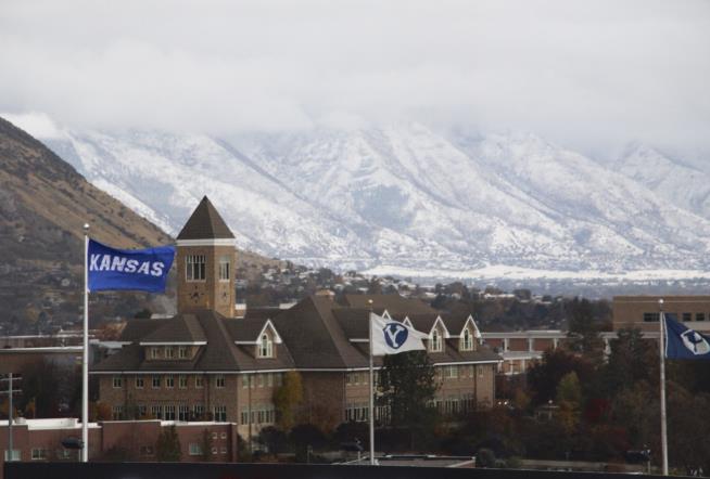 BYU Quarterback Jake Retzlaff Brings Touchdowns And Jewish Teachings To ...