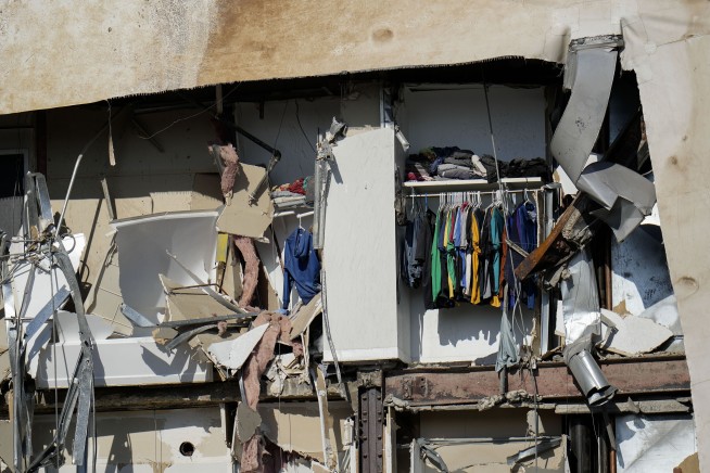 'Do I have regrets? ... Hell yeah,' says Davenport mayor after partial collapse of Iowa building