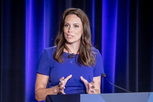 Dixon wins Michigan GOP governor primary, to face Whitmer