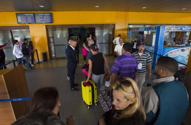 US, Cuba sign deal on commercial flights