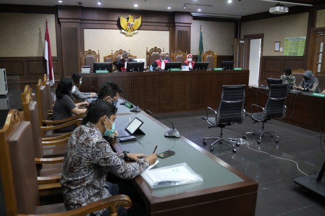 Indonesian court rules president negligent over pollution