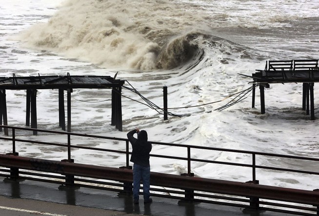 Big waves becoming more common off California as Earth warms, new research finds