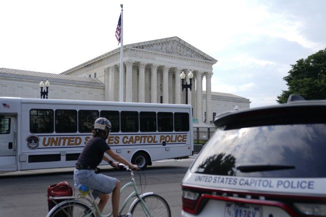 Supreme Court sides with coach who sought to pray after game