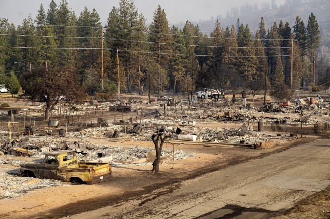 California wildfire destroys 100 homes, other buildings