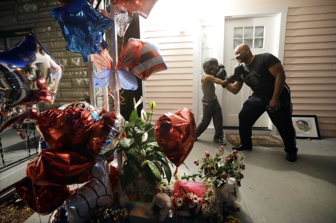 'Ali! Ali!': The Greatest makes his final journey