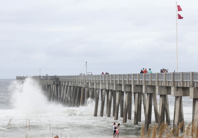 Hermine hits Florida coast as 1st hurricane in a decade