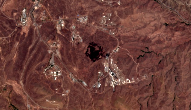 Satellite image: Iran blast struck by suspected missile site