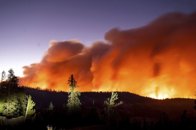 Fire that threatened Lake Tahoe region is now 100% contained