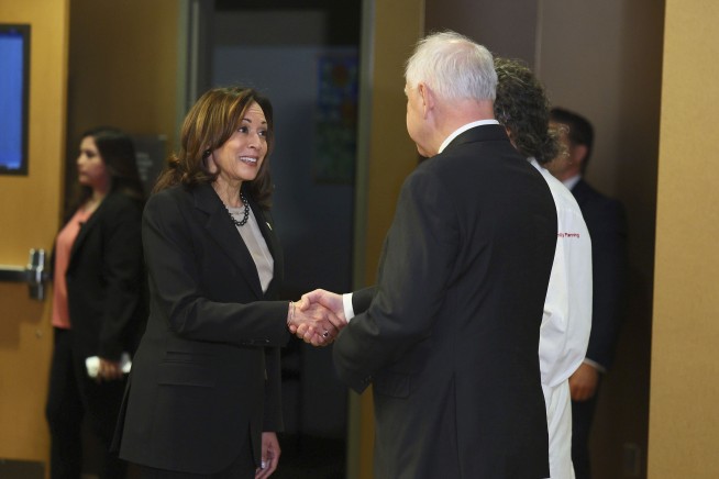 In a first, Vice President Harris visits Minnesota abortion clinic to blast ‘immoral’ restrictions