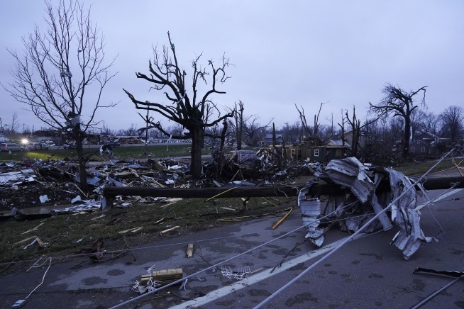 Severe storms with tornadoes kill at least 3 in the central US