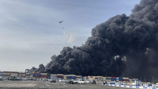 A massive explosion at an Iranian port possibly linked to missile fuel kills 25, injures some 800
