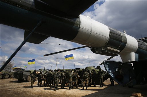 Ukraine: Military recaptures eastern airport
